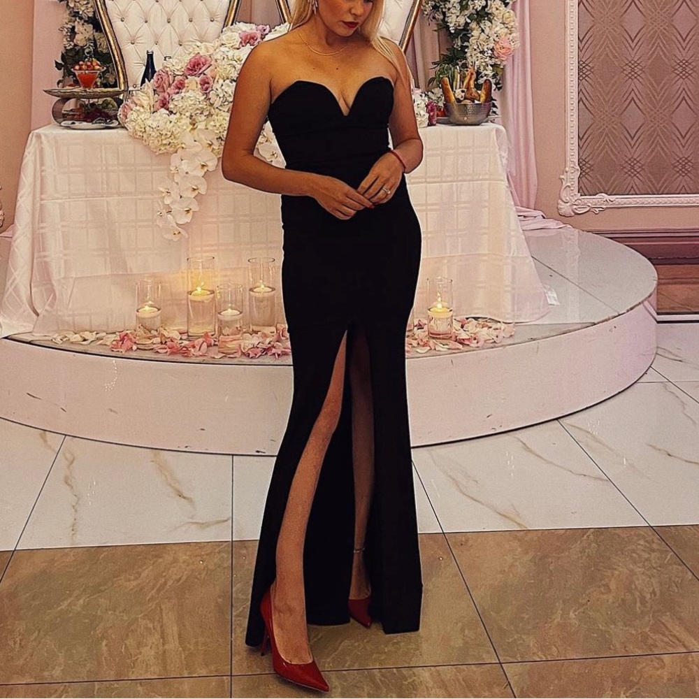 Long classical black dress